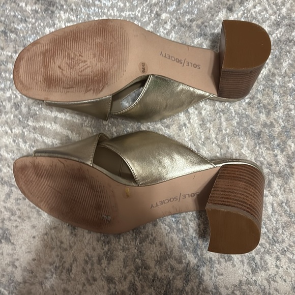 Sole Society Gold Mules with Crisscross Straps - Picture 2 of 5